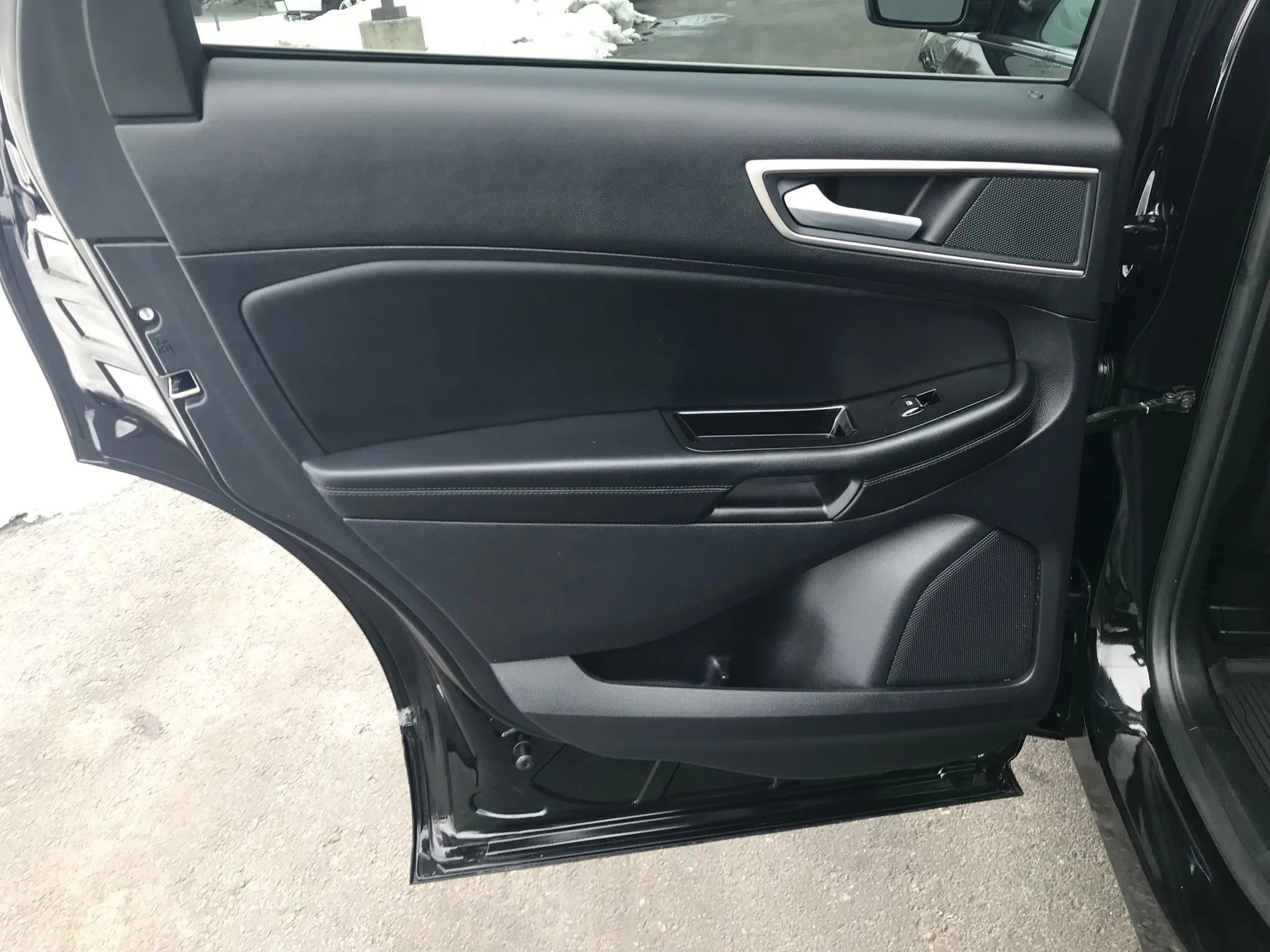 Used 2020 Ford Edge SEL w/ Convenience Package image 35