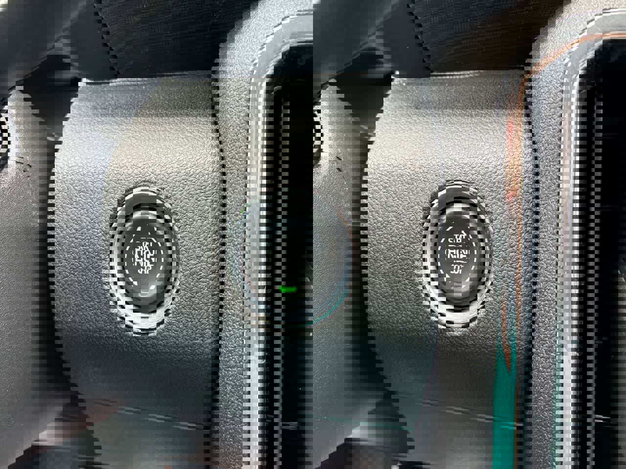 Used 2025 GMC Acadia Elevation image 16