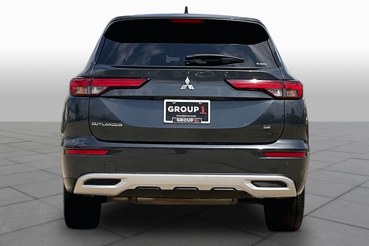 Used 2024 Mitsubishi Outlander SE AWD/4WD image 5