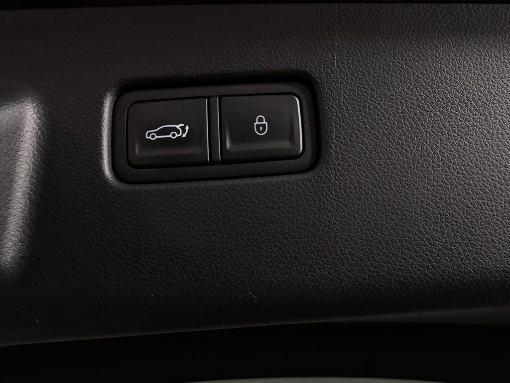 Used 2025 Genesis GV60 Advanced image 30