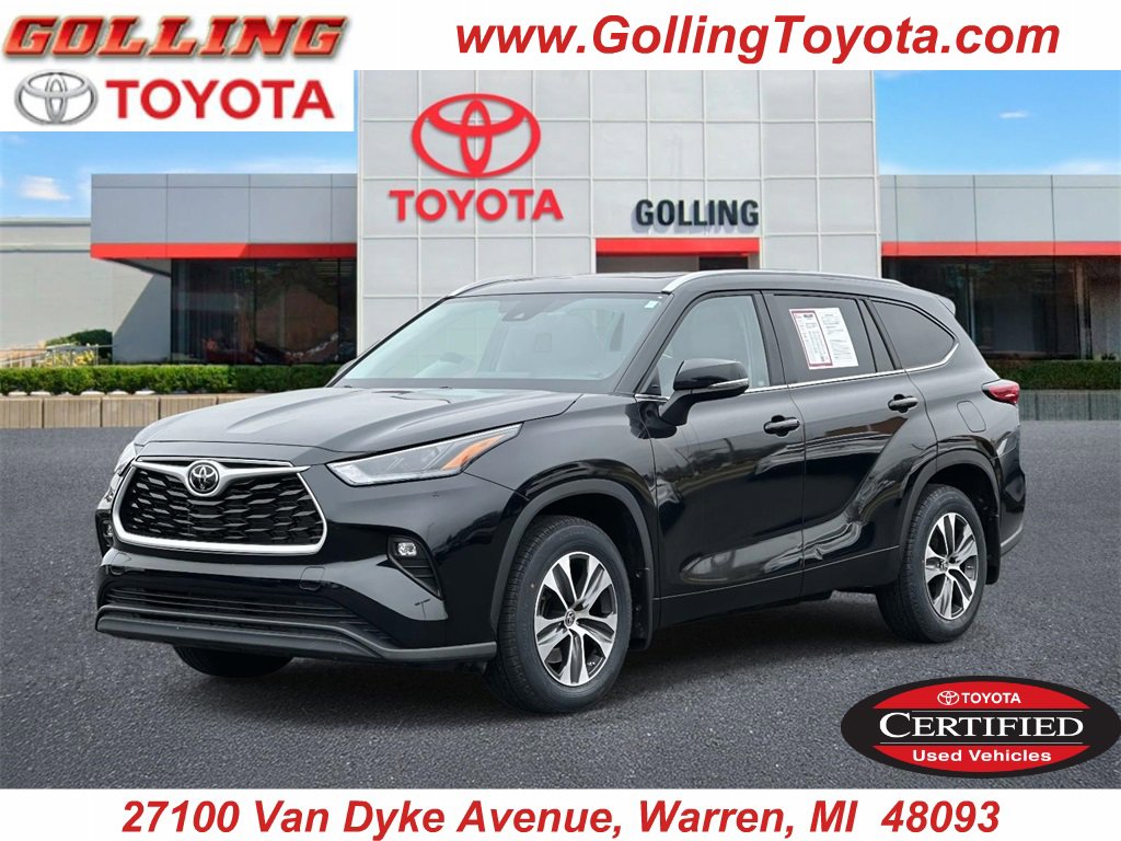 Used 2023 Toyota Highlander XLE AWD/4WD image 1