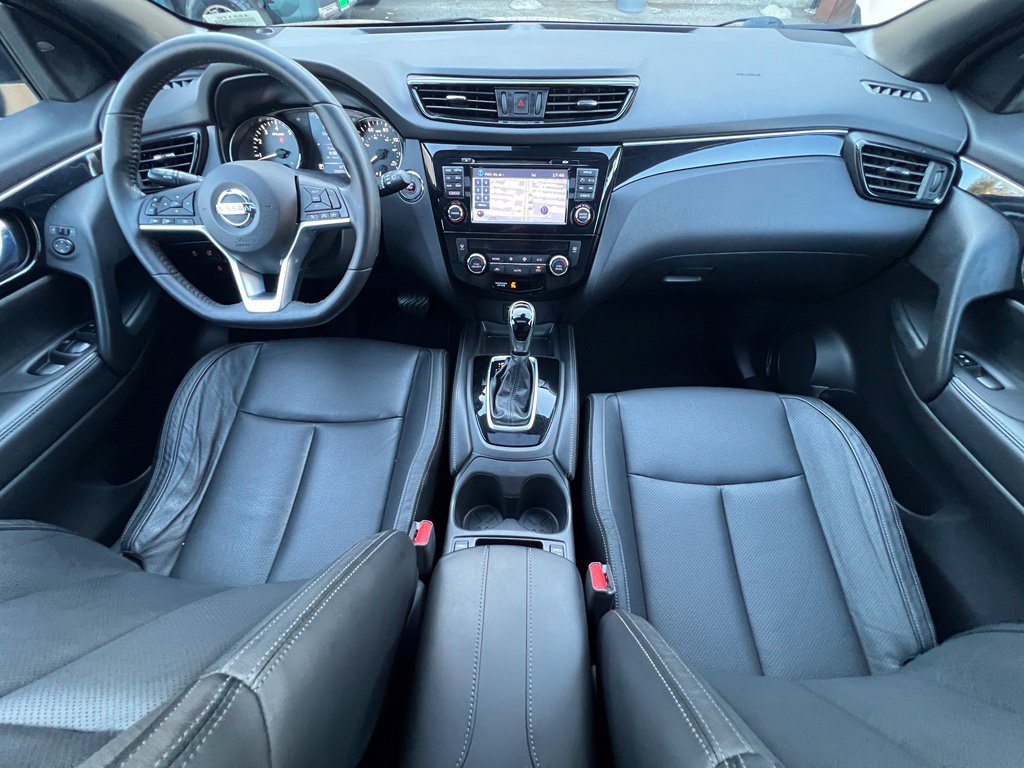 Used 2017 Nissan Rogue Sport SL w/ SL Premium Package FWD image 26