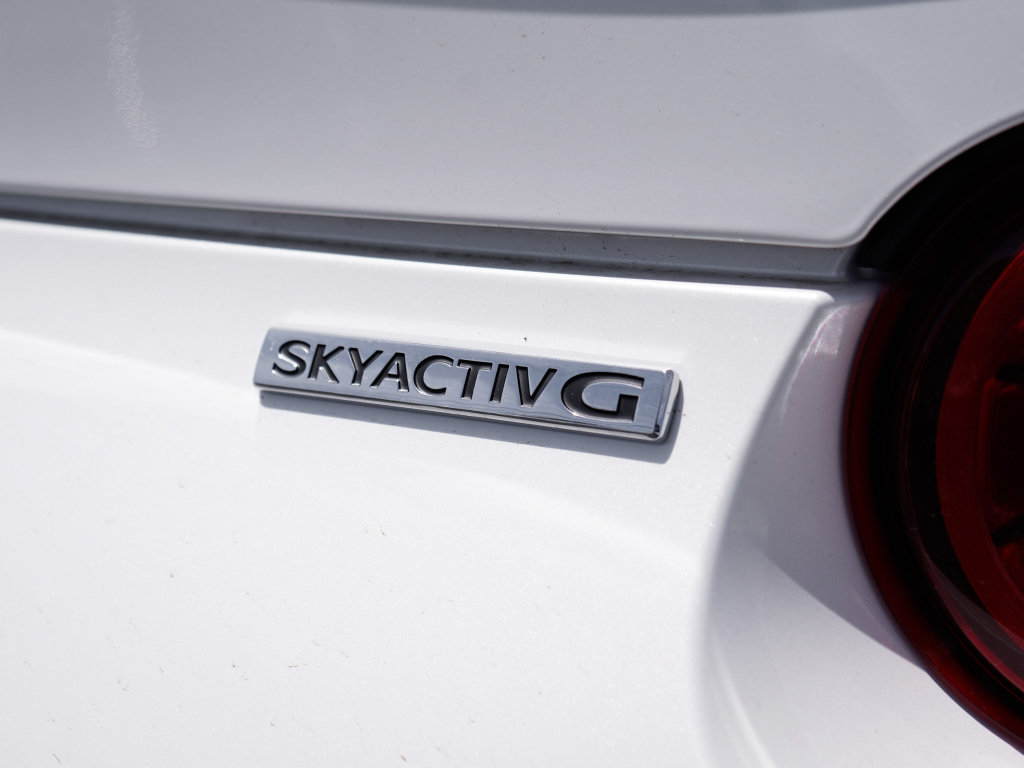 New 2026 MAZDA MX-5 Miata Club w/ Appearance Package RWD image 14
