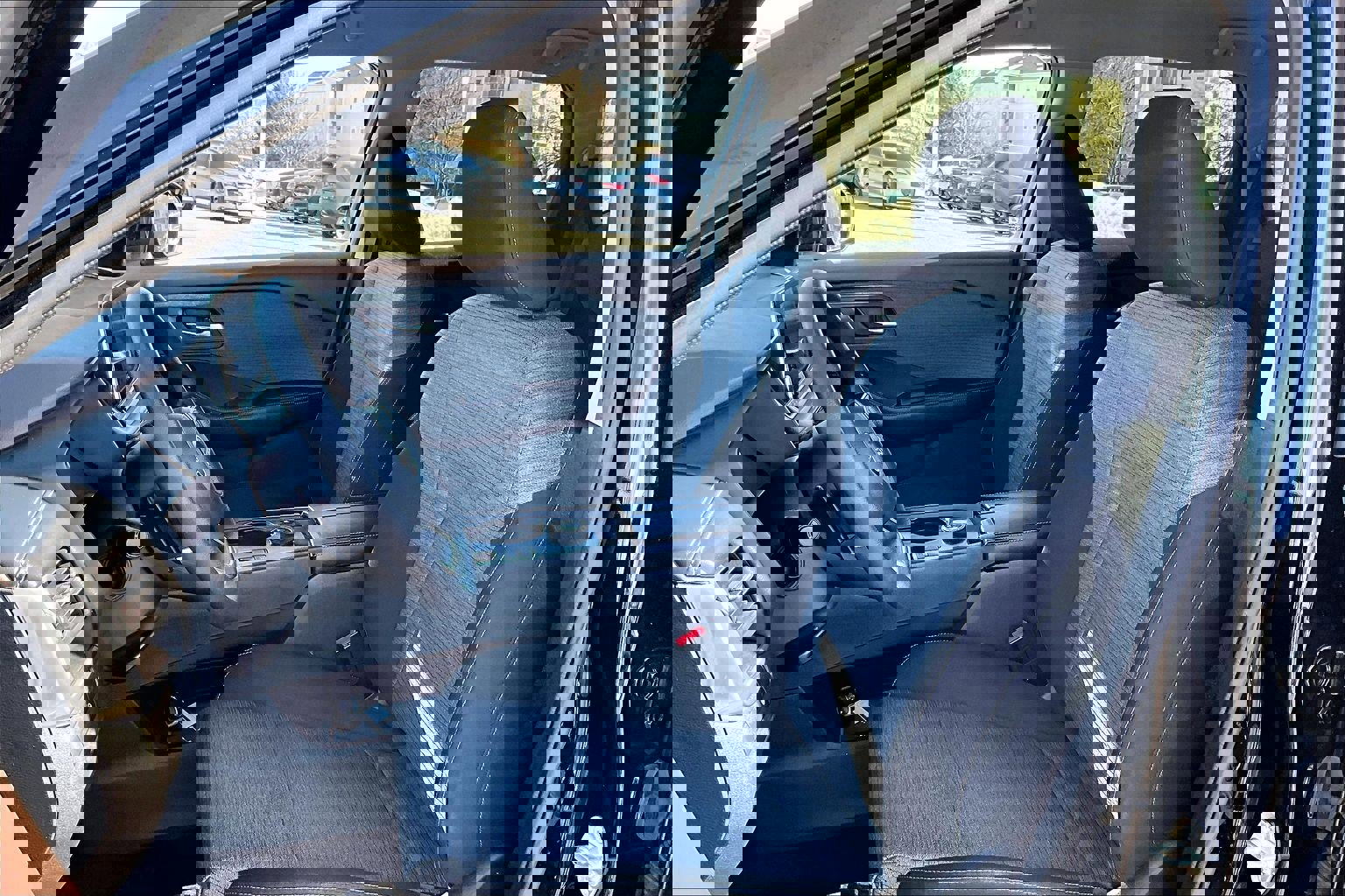 Used 2023 Nissan Rogue SV image 23