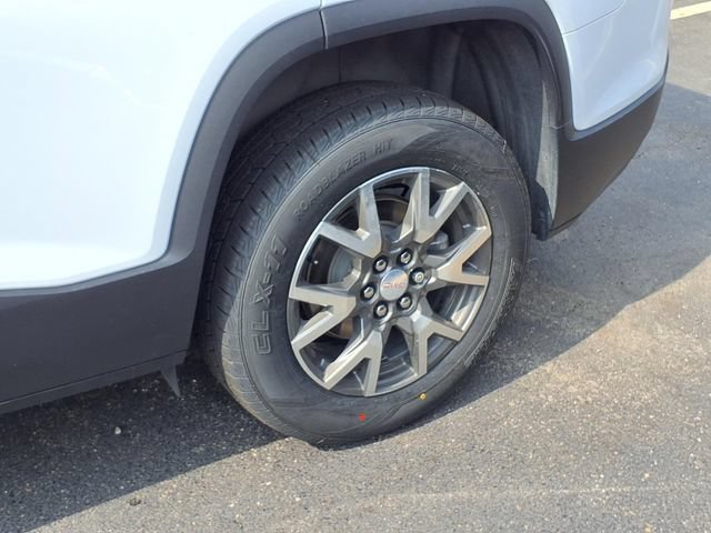Used 2023 GMC Acadia SLE w/ Driver Convenience Package FWD image 10
