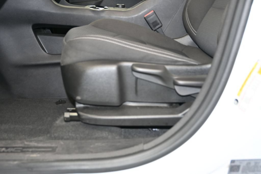Used 2024 GMC Terrain SLE AWD/4WD image 20
