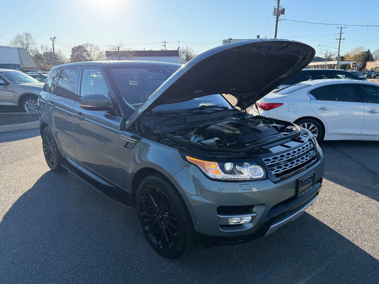 Used 2017 Land Rover Range Rover Sport HSE AWD/4WD image 30