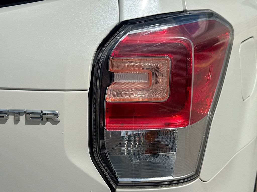 Used 2018 Subaru Forester 2.5i Touring AWD/4WD image 34