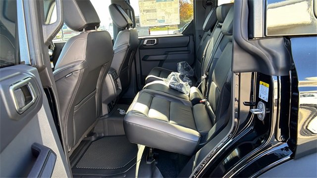 New 2025 Ford Bronco Outer Banks w/ Sasquatch Package image 9