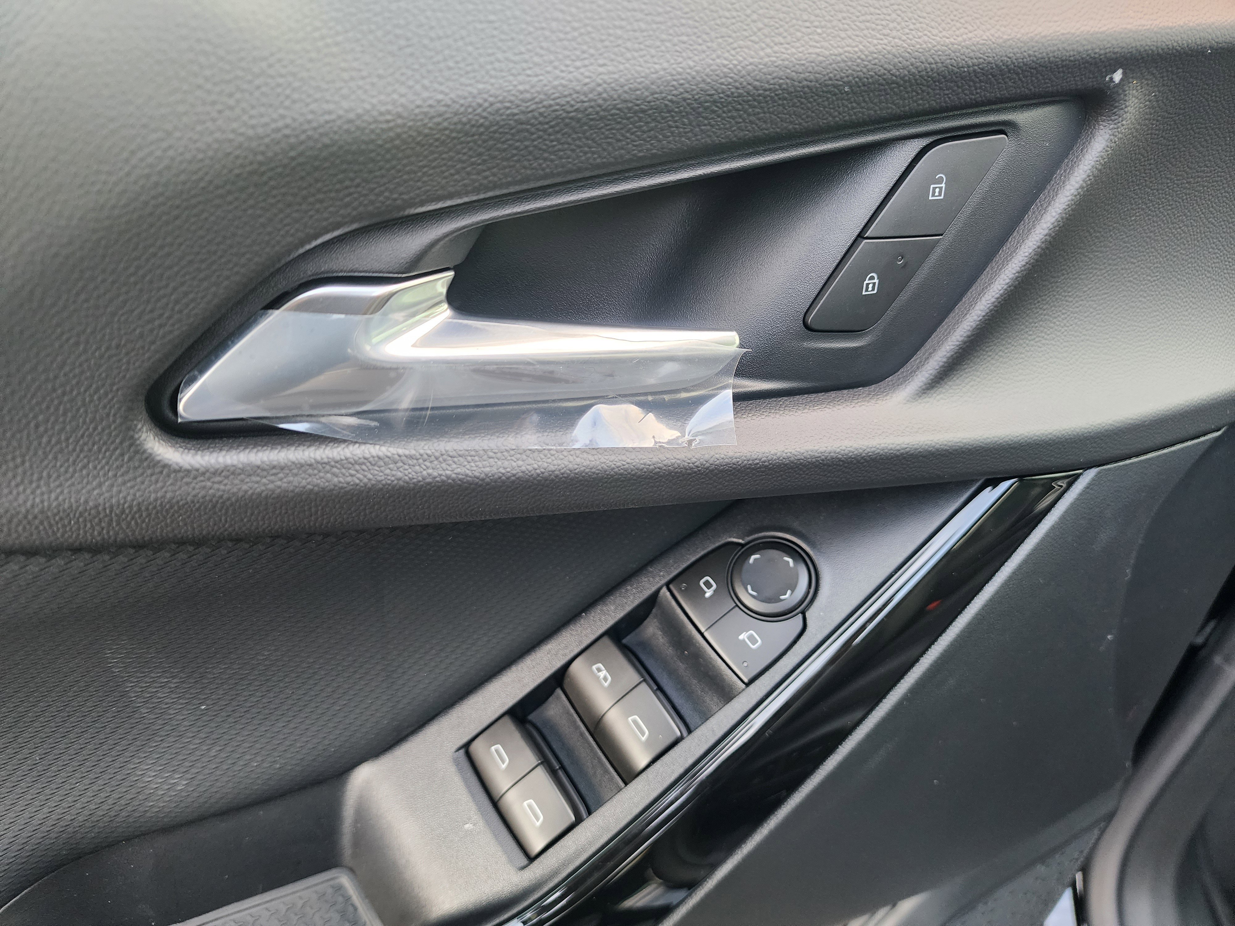 New 2026 Chevrolet Equinox LT w/ Convenience Package II image 24