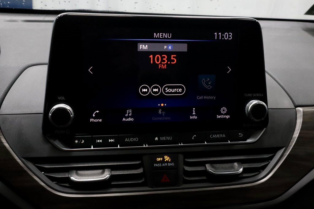 Used 2023 Nissan Altima 2.5 SV image 3