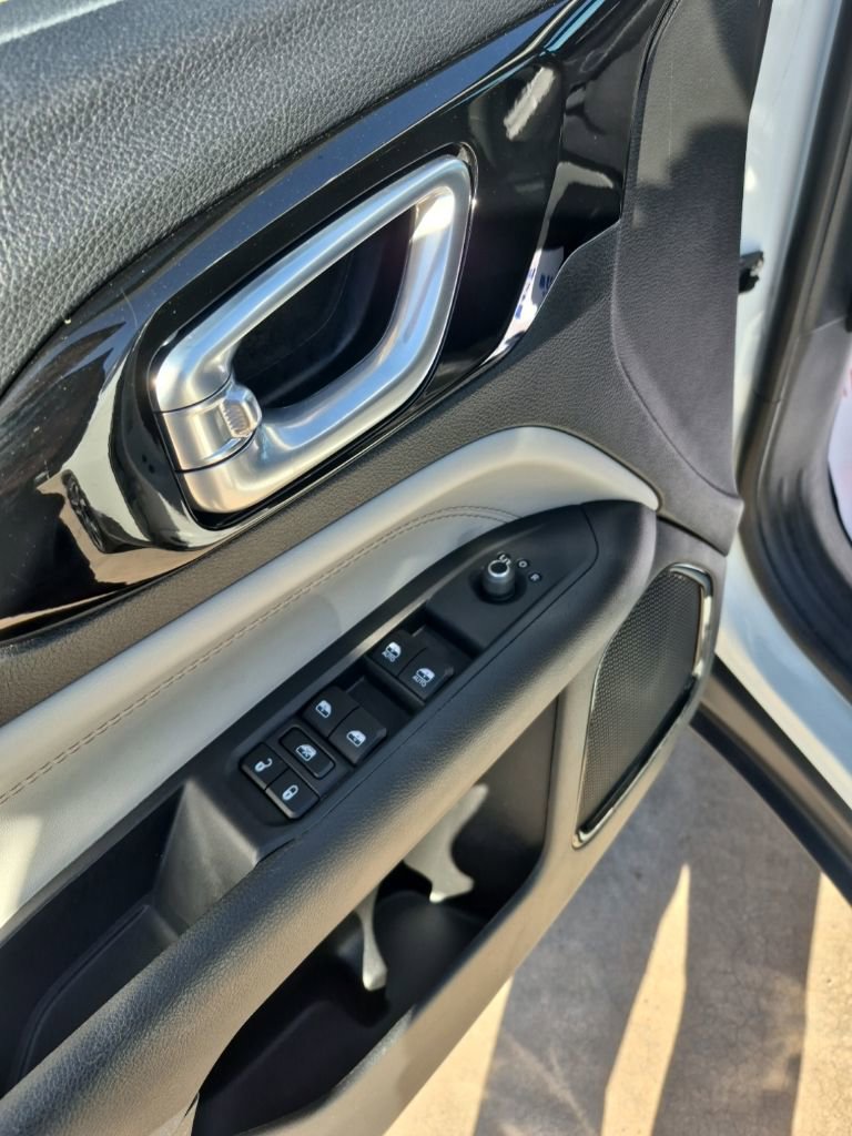 Used 2024 Jeep Compass Limited AWD/4WD image 14