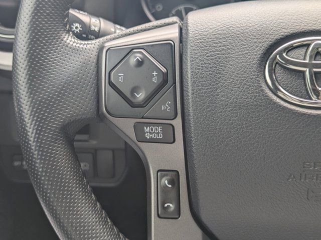 Used 2018 Toyota Tacoma TRD Sport AWD/4WD image 21
