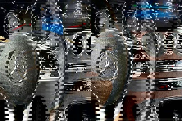 Certified 2021 Mercedes-Benz GLC 300 4MATIC image 14