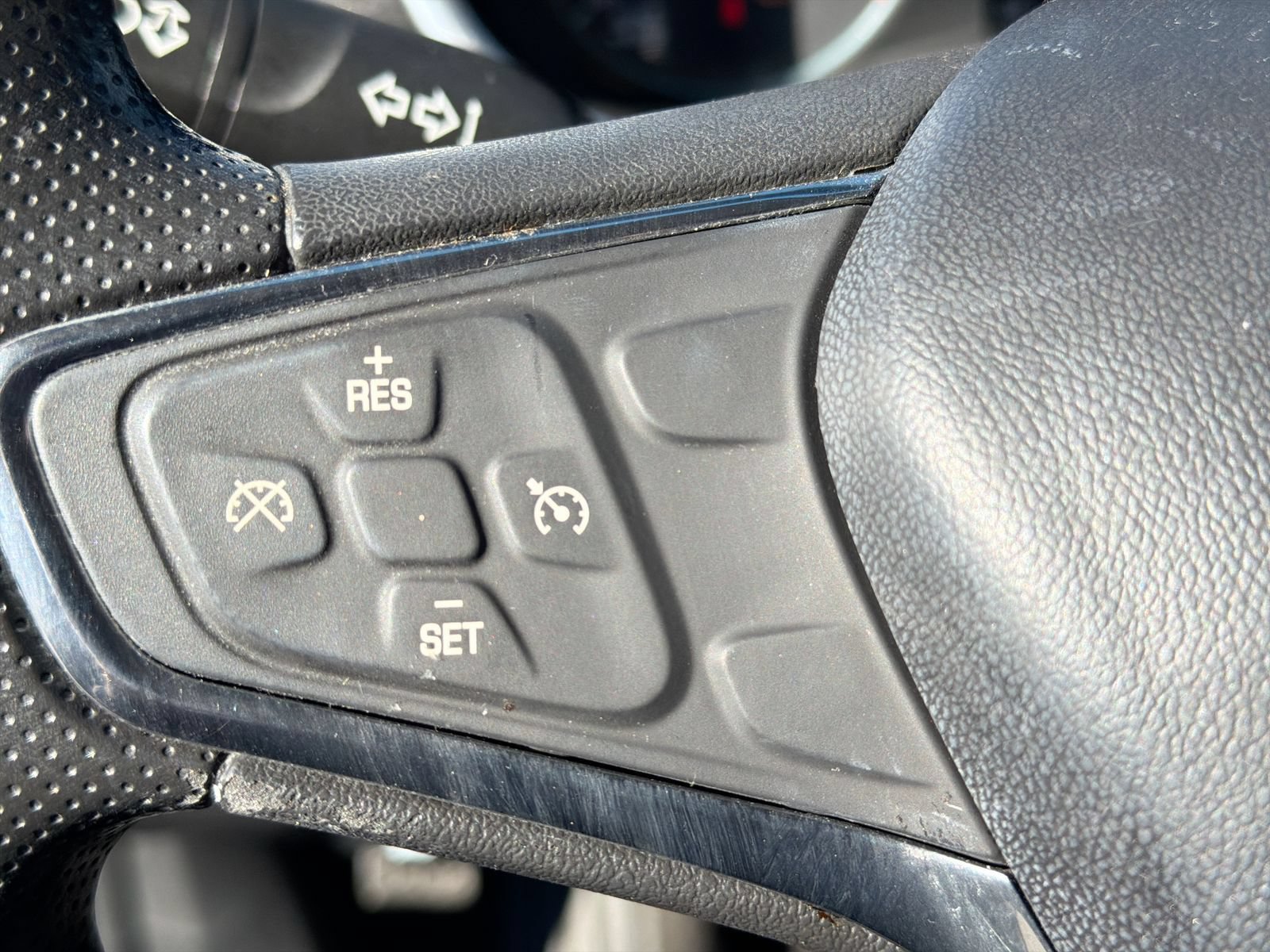 Used 2020 Chevrolet Malibu LT FWD image 26