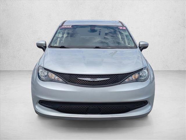 Used 2022 Chrysler Voyager LX FWD video 2