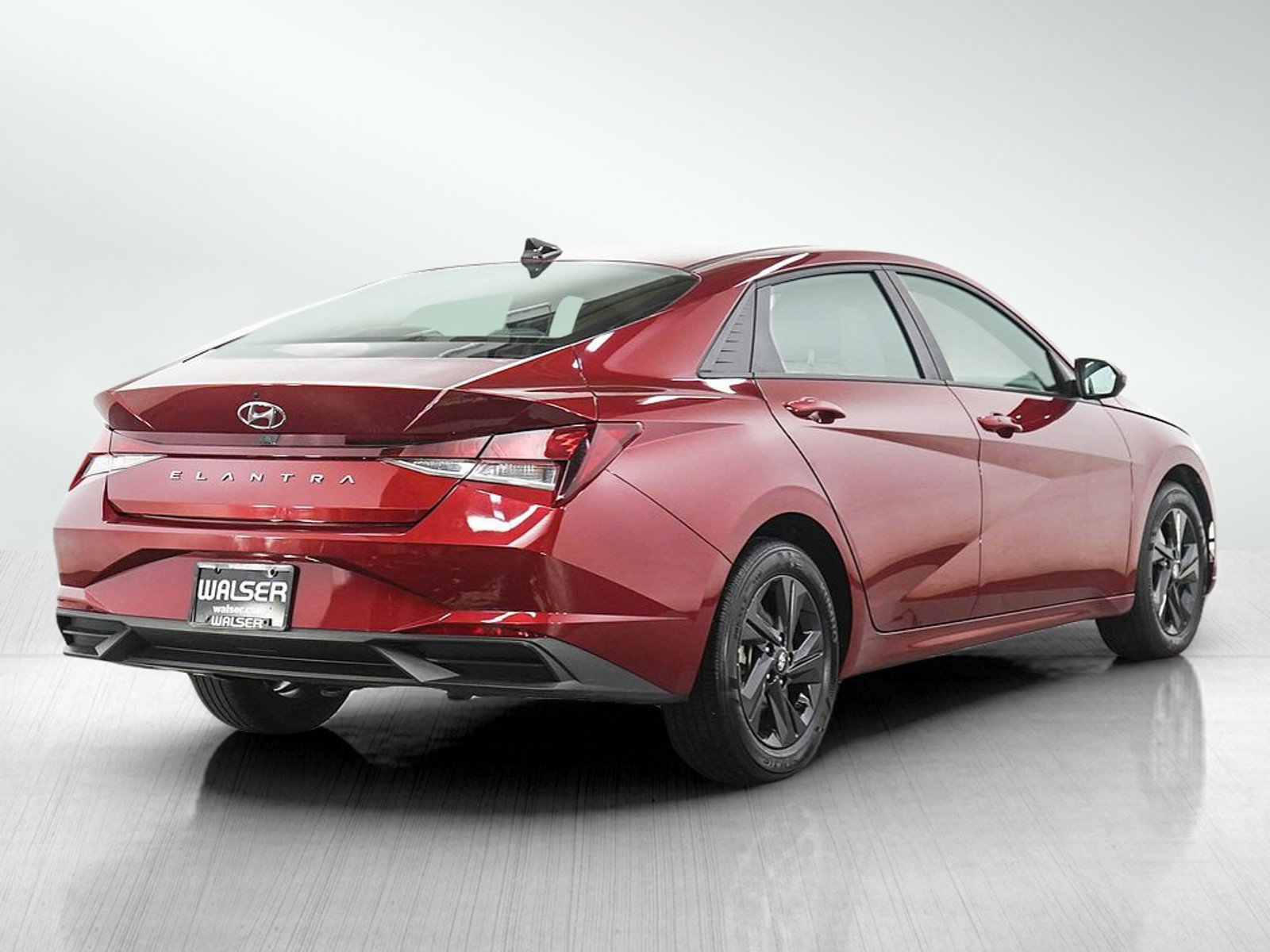 Used 2023 Hyundai Elantra SEL FWD image 5