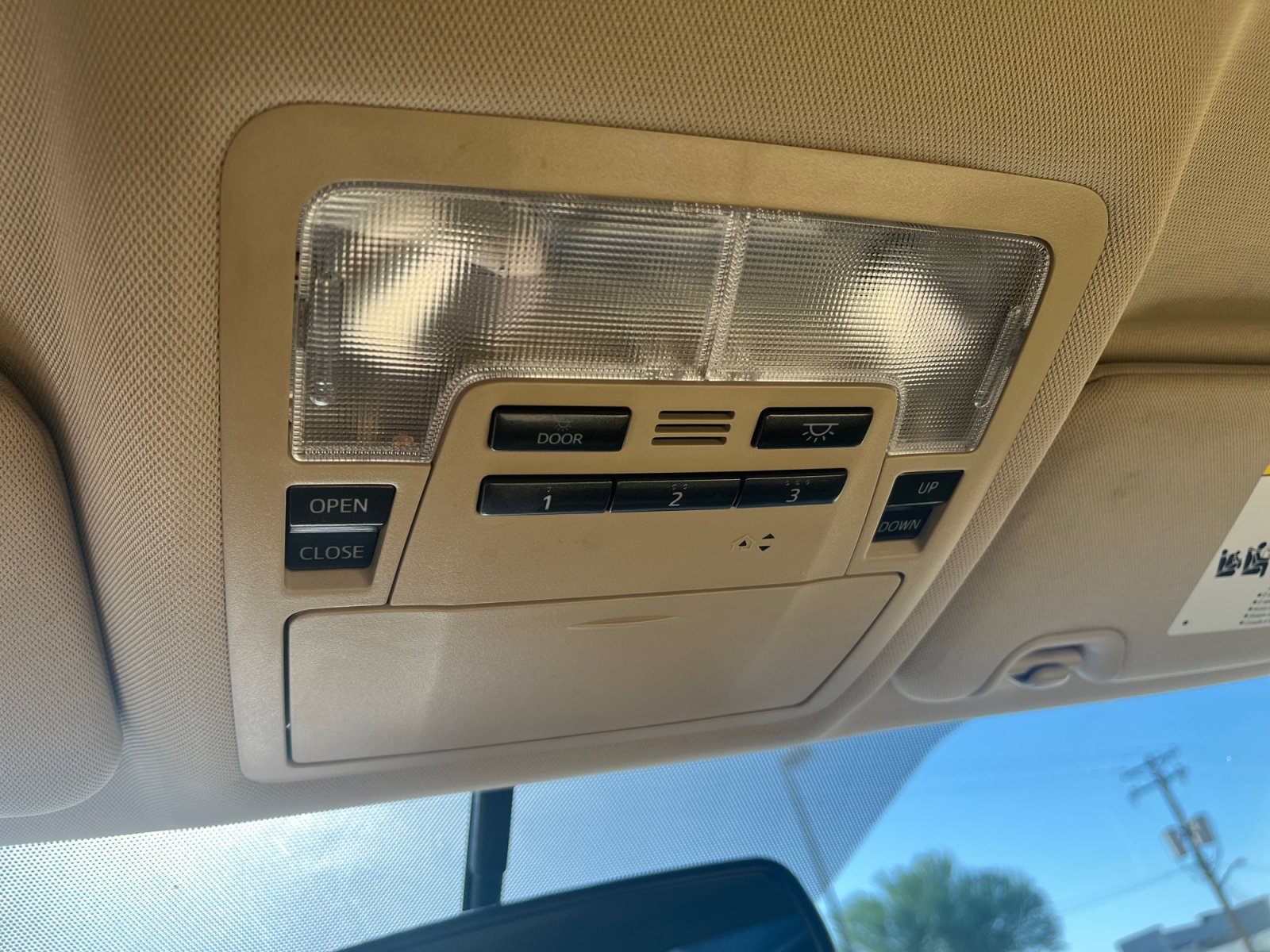 Used 2016 Toyota Highlander XLE FWD image 26