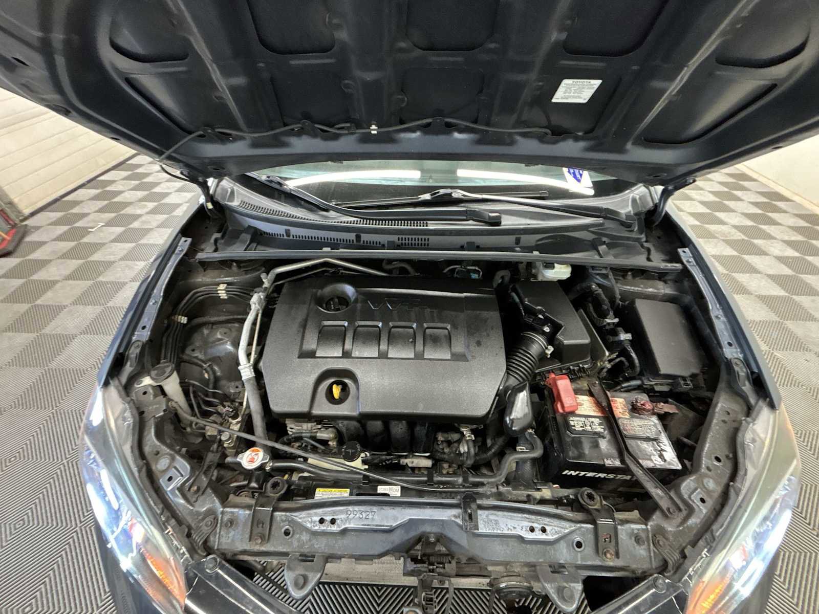 Used 2018 Toyota Corolla LE image 17