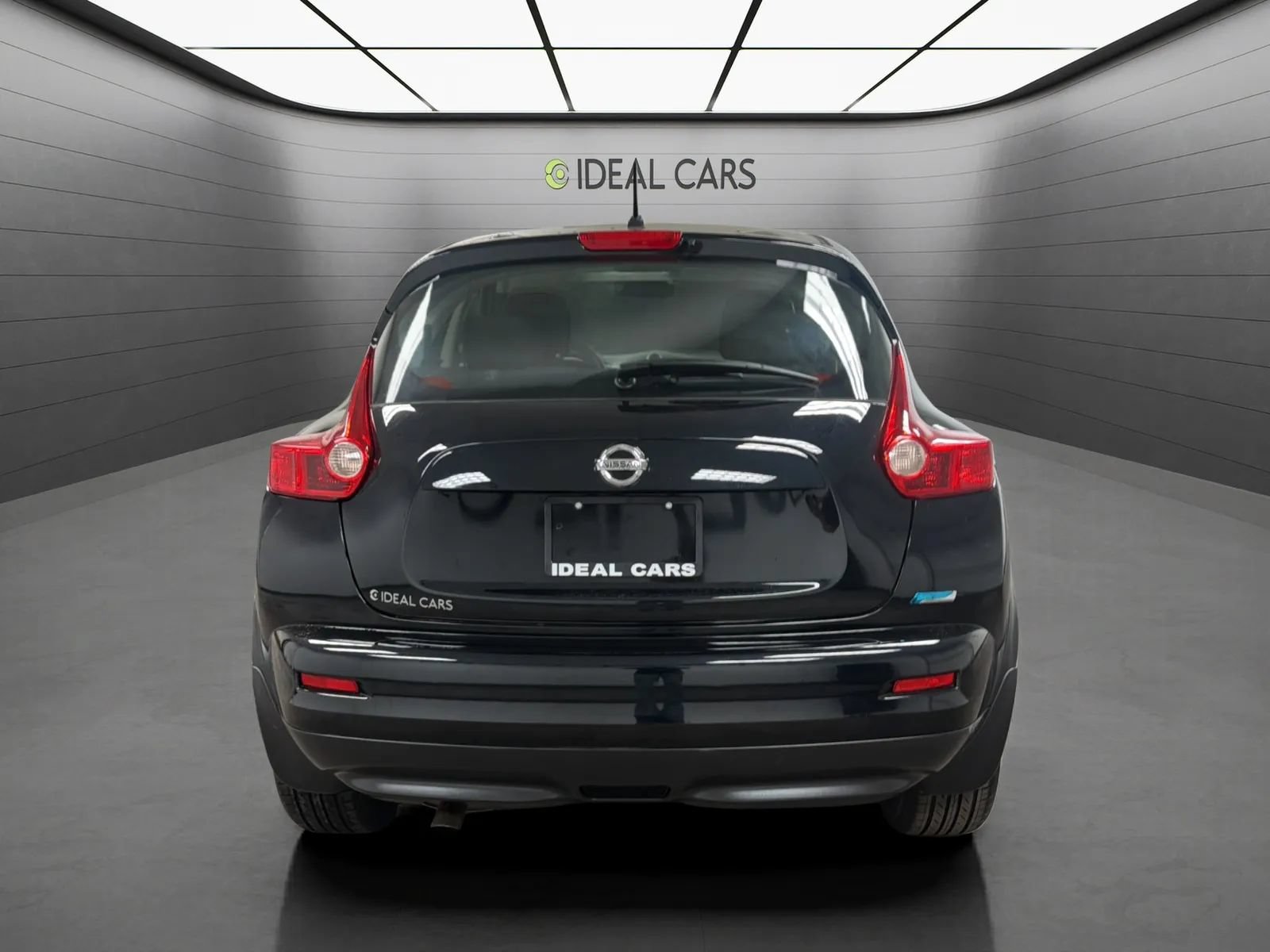 Used 2013 Nissan Juke S FWD image 4