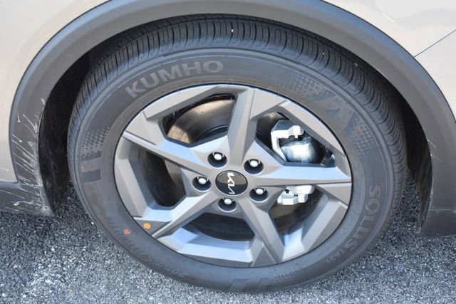 New 2026 Kia K4 LXS image 12