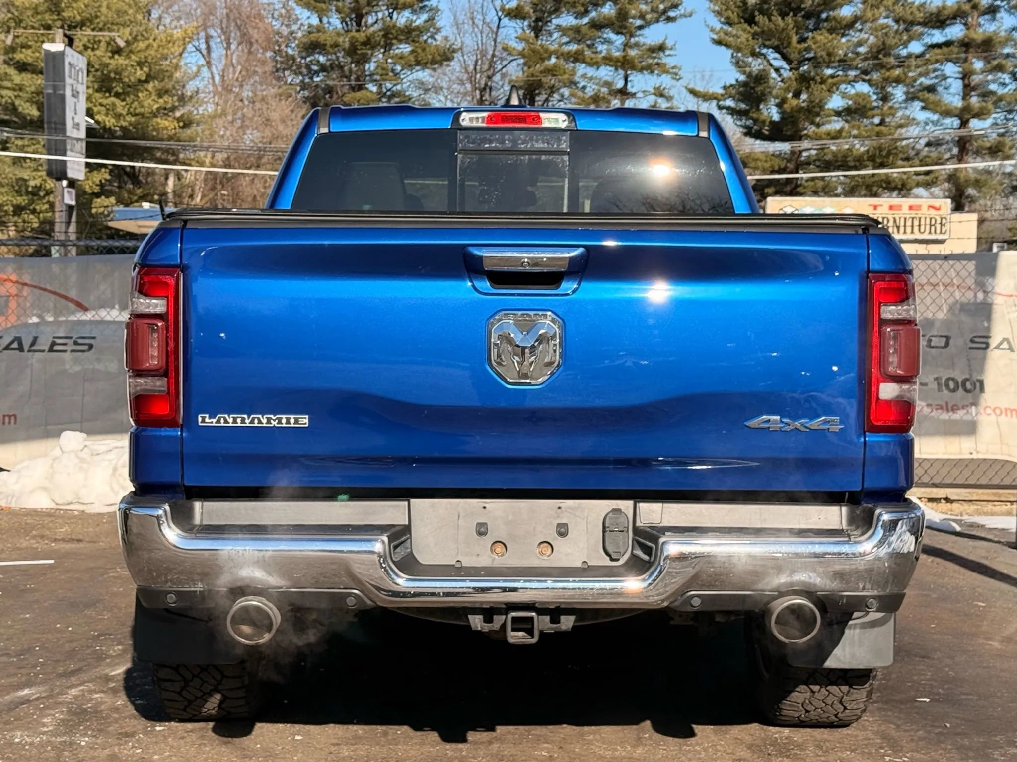 Used 2019 RAM 1500 Laramie AWD/4WD image 8