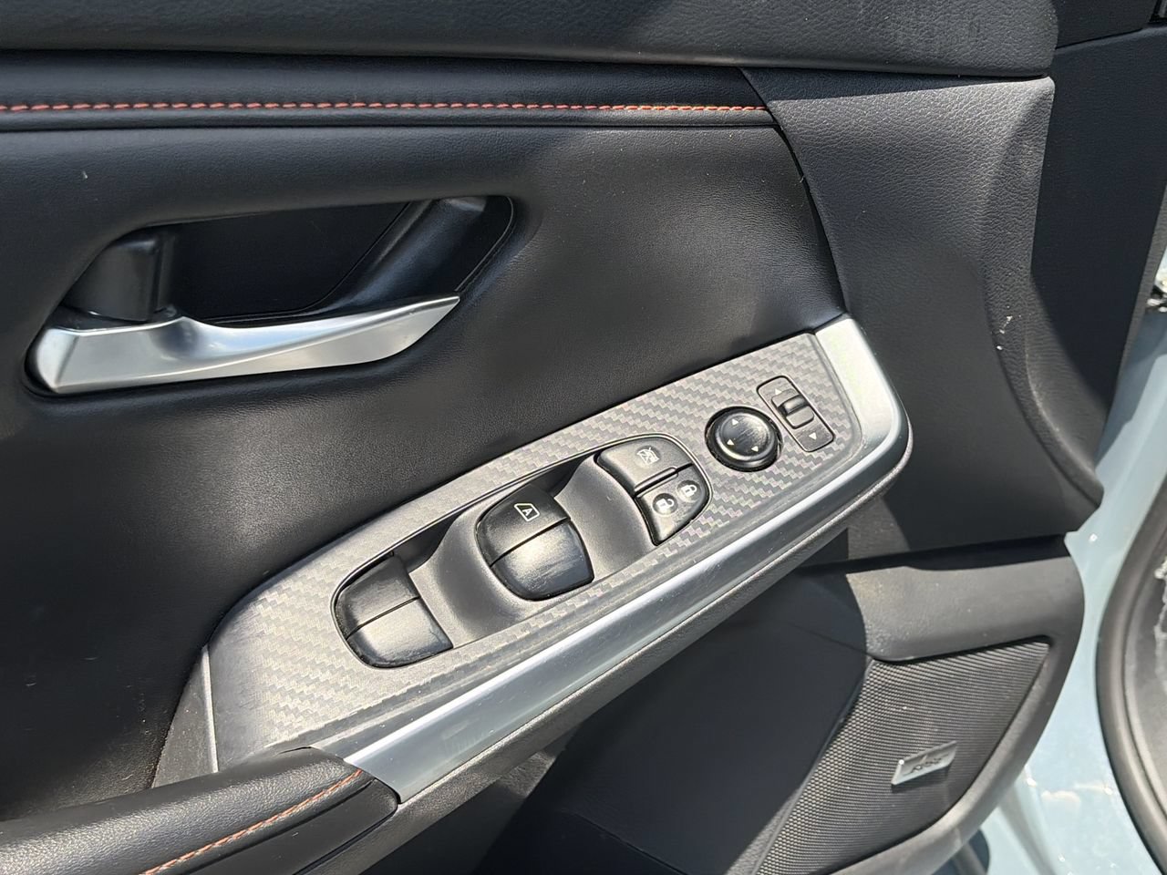 Used 2024 Nissan Sentra SR w/ SR Premium Package FWD image 16