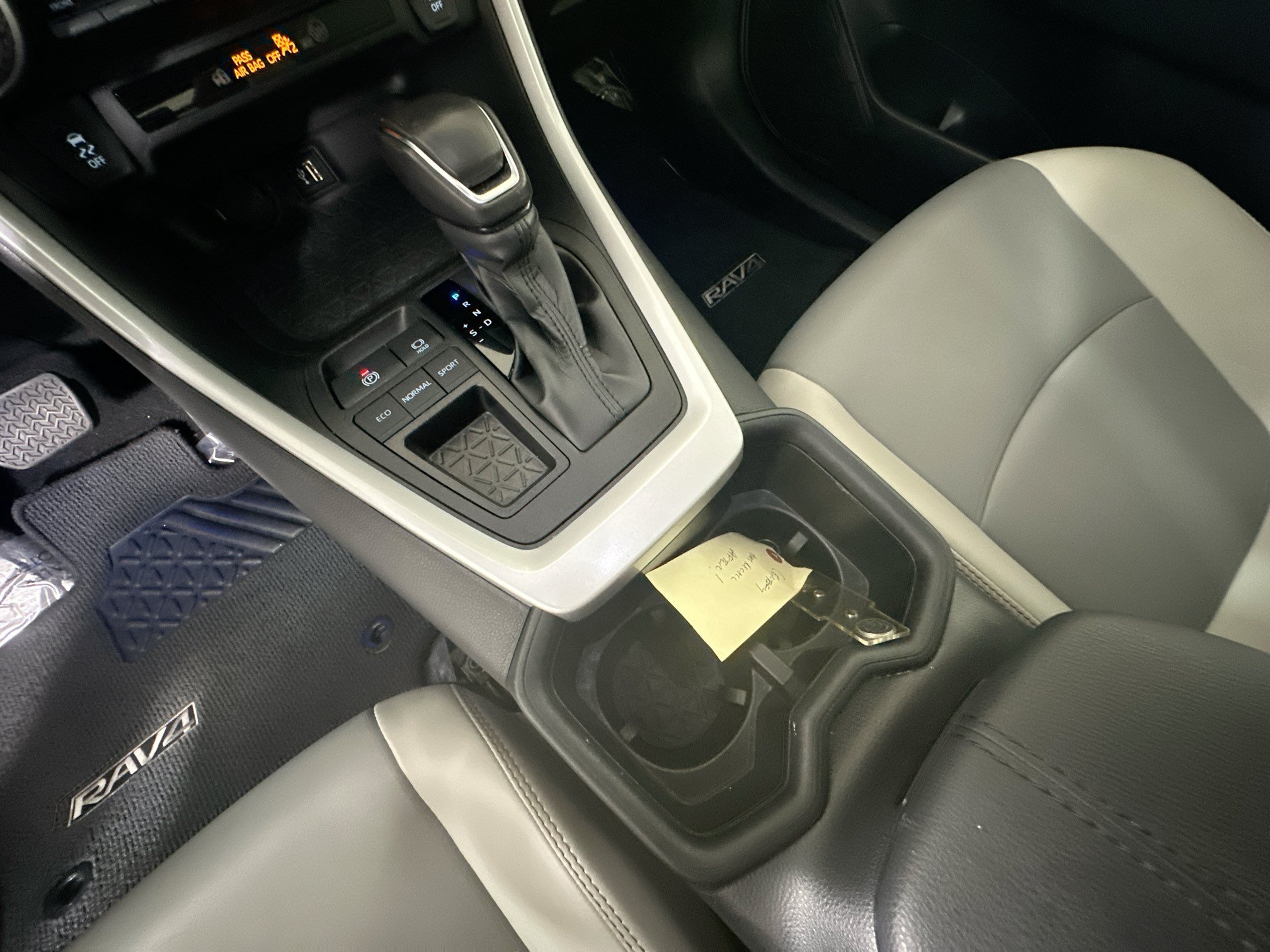 Used 2024 Toyota RAV4 XLE Premium FWD image 22