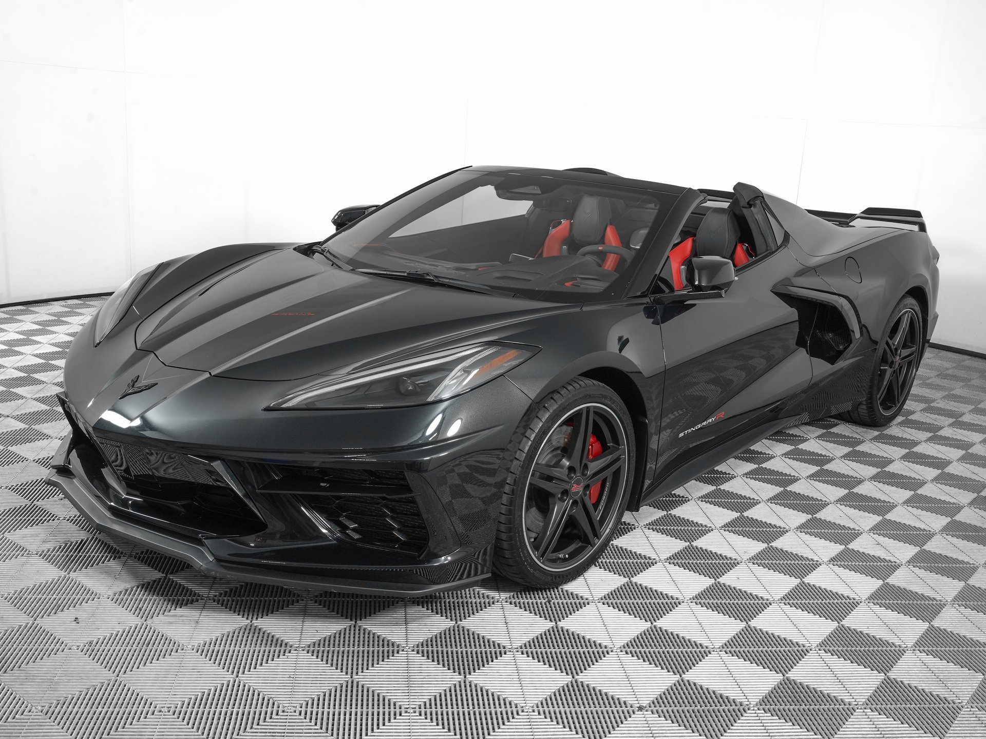 Used 2024 Chevrolet Corvette Stingray Premium Conv w/ Z51 Performance Package image 11