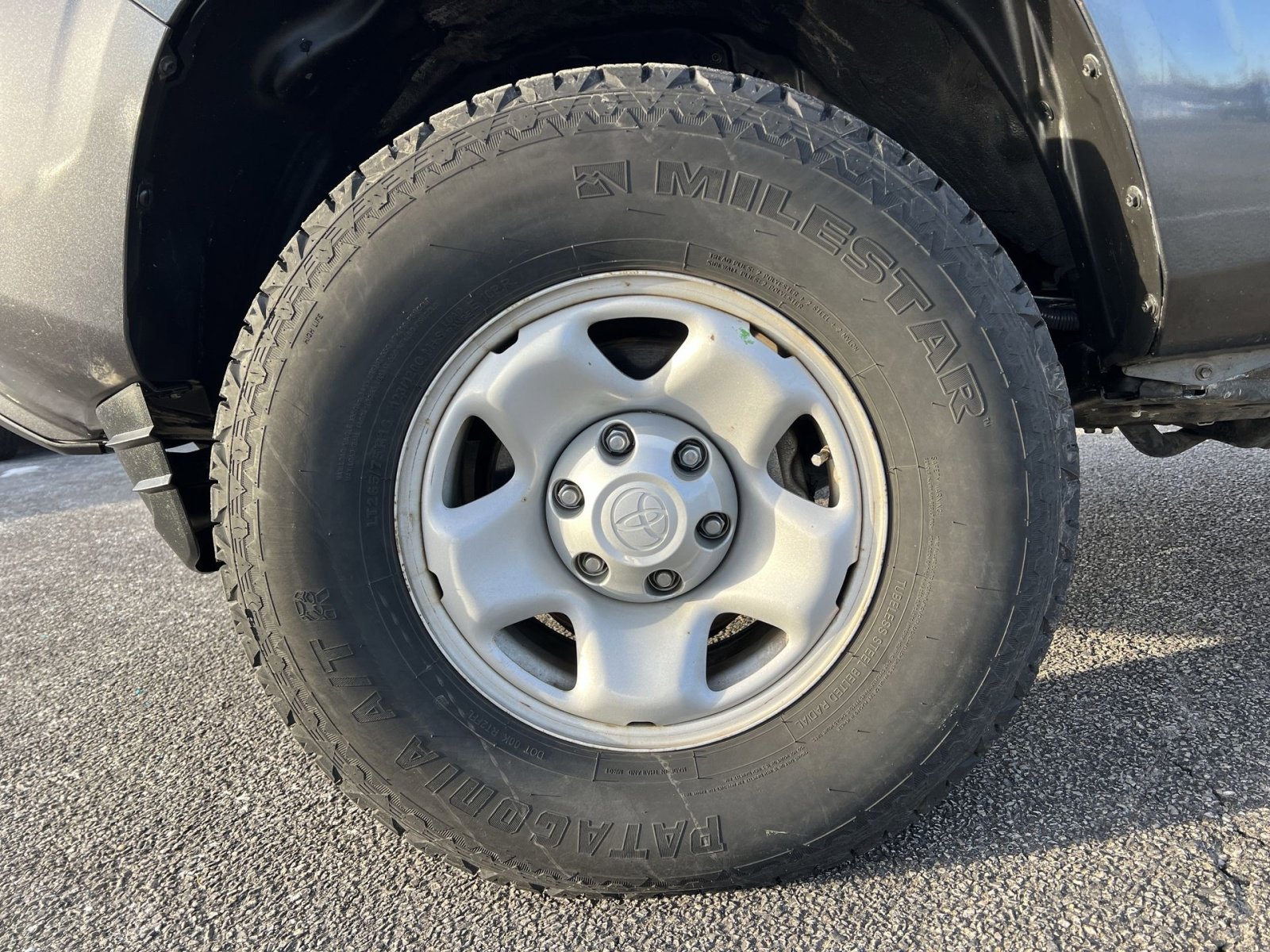 Used 2020 Toyota Tacoma SR image 12