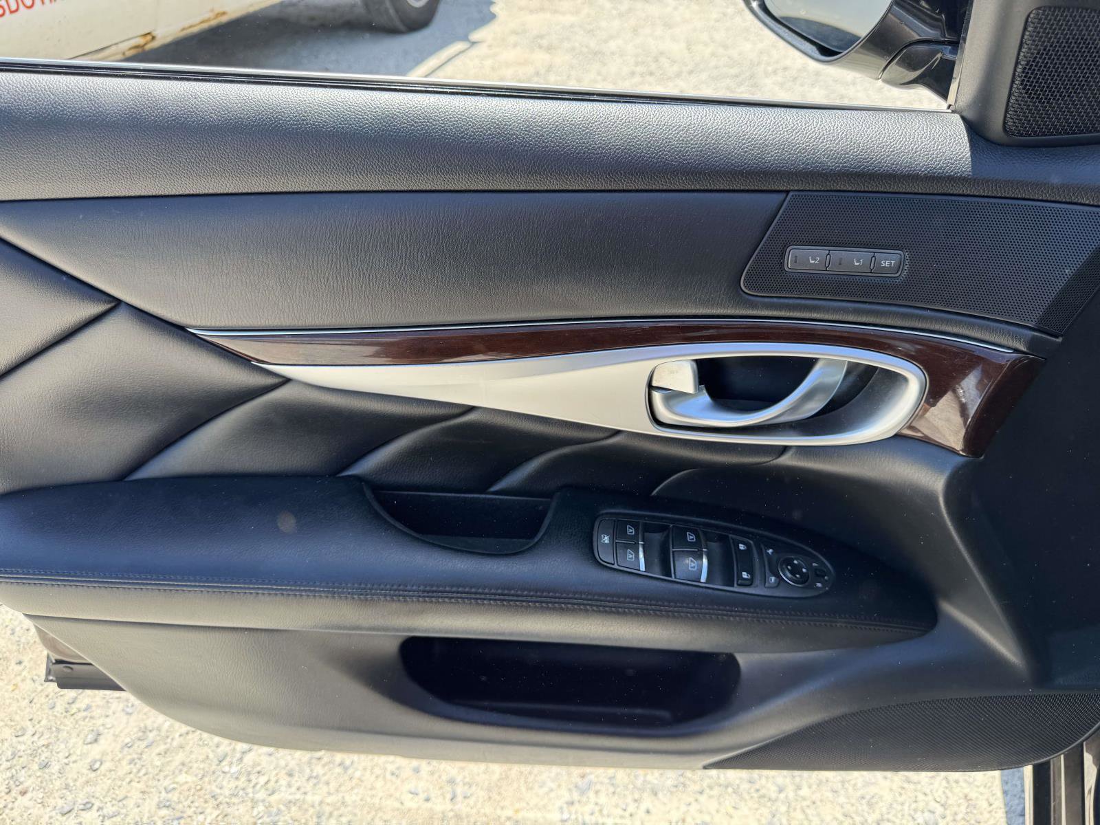 Used 2019 INFINITI Q50 Luxe w/ Essential Package (3.0T Luxe) AWD/4WD image 14