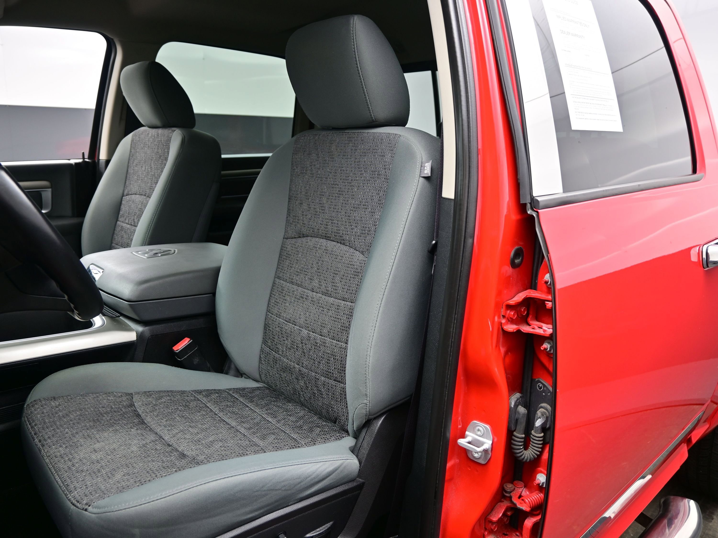 Used 2016 RAM 1500 Outdoorsman image 12