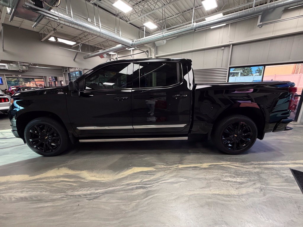 Used 2024 Chevrolet Silverado 1500 High Country AWD/4WD image 44