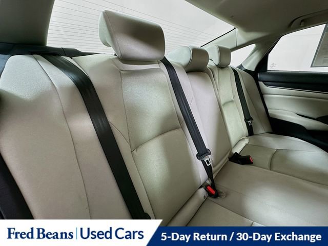 Used 2020 Honda Accord EX image 28