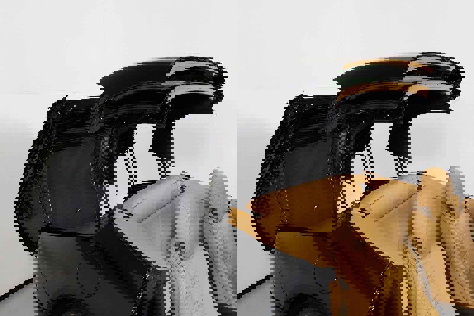 Used 2011 Ferrari California image 19