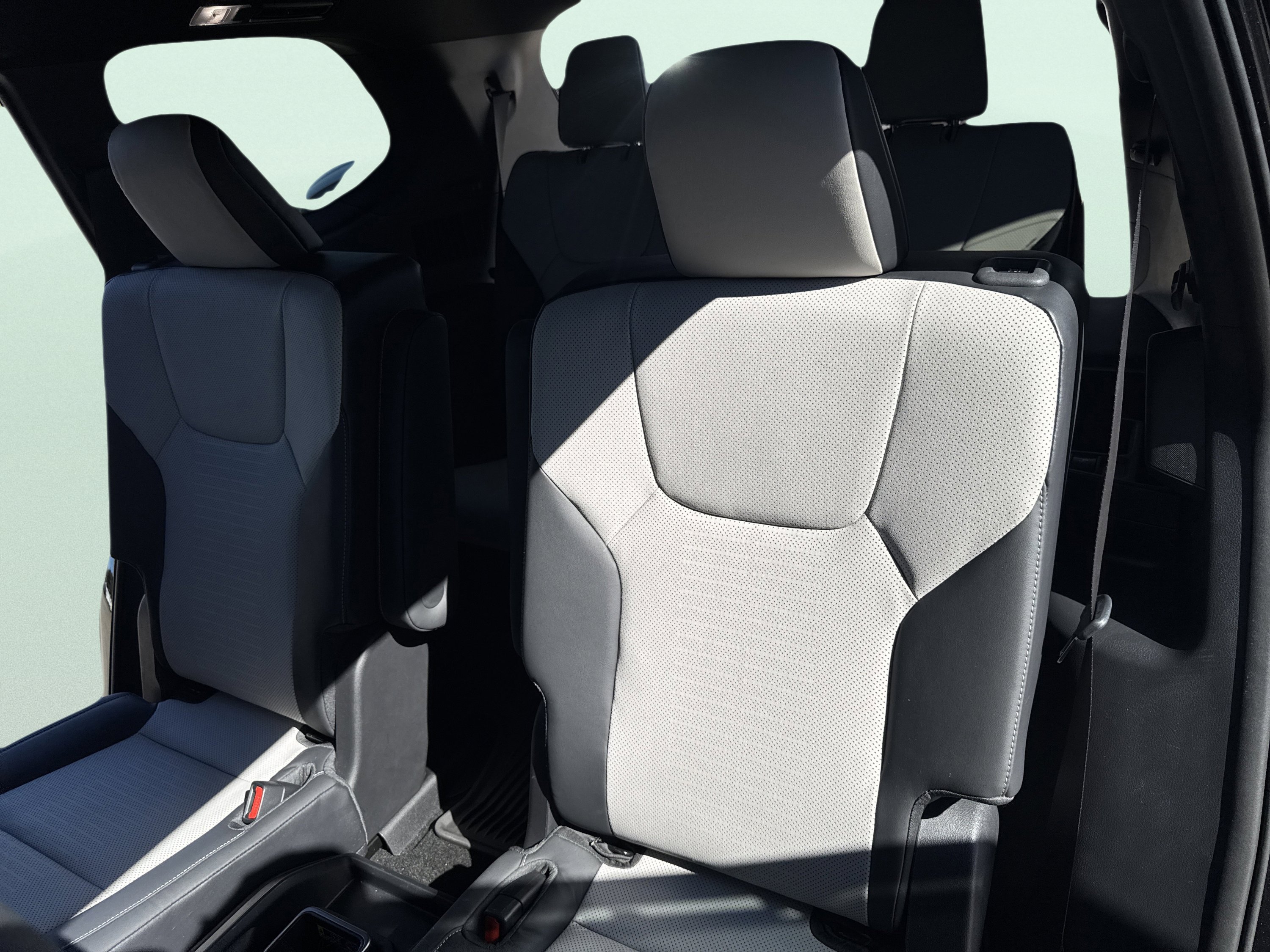 Used 2024 Lexus TX 500h AWD w/ Technology Package image 23