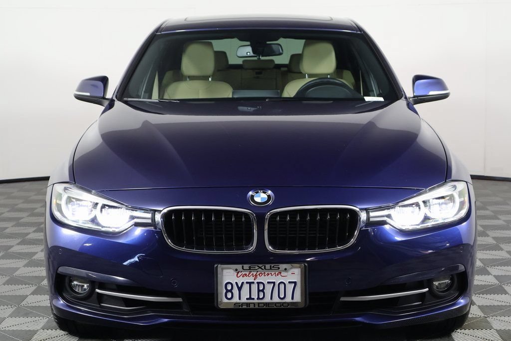 Used 2018 BMW 330e w/ Premium Package RWD image 2