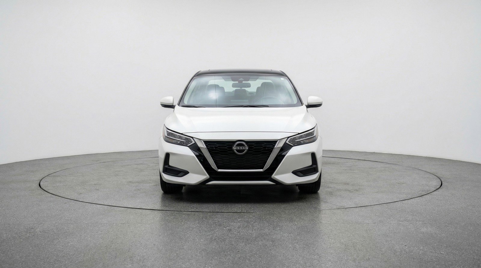 Used 2025 Nissan Sentra SV image 1