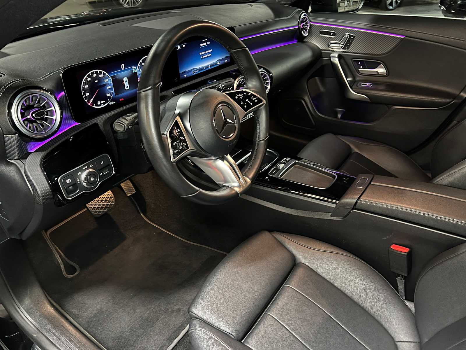 Used 2025 Mercedes-Benz CLA 250 4MATIC image 24