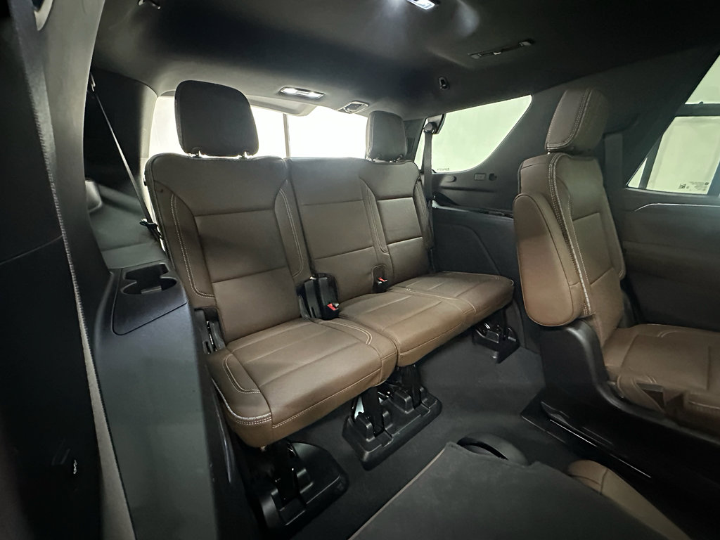 Certified 2024 Chevrolet Tahoe High Country w/ Advanced Technology Package image 23