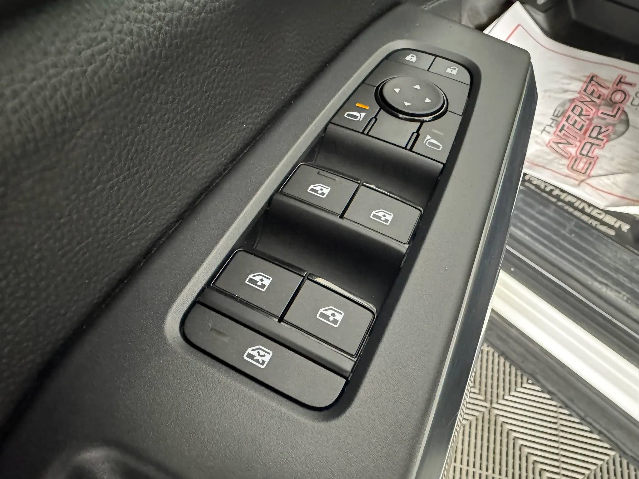 Used 2025 Nissan Pathfinder Rock Creek image 43