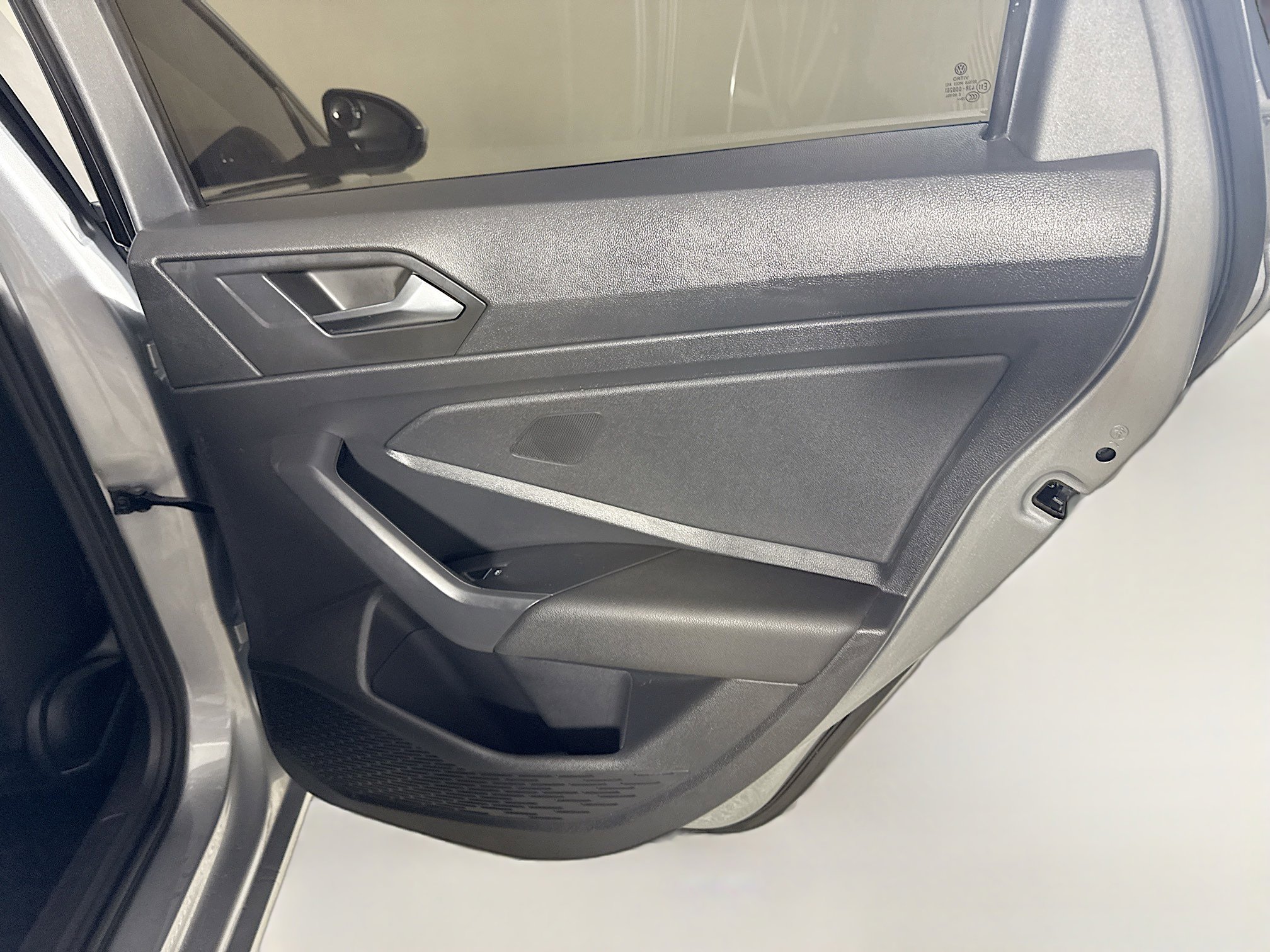 Used 2021 Volkswagen Jetta S w/ Driver Assistance Package image 27