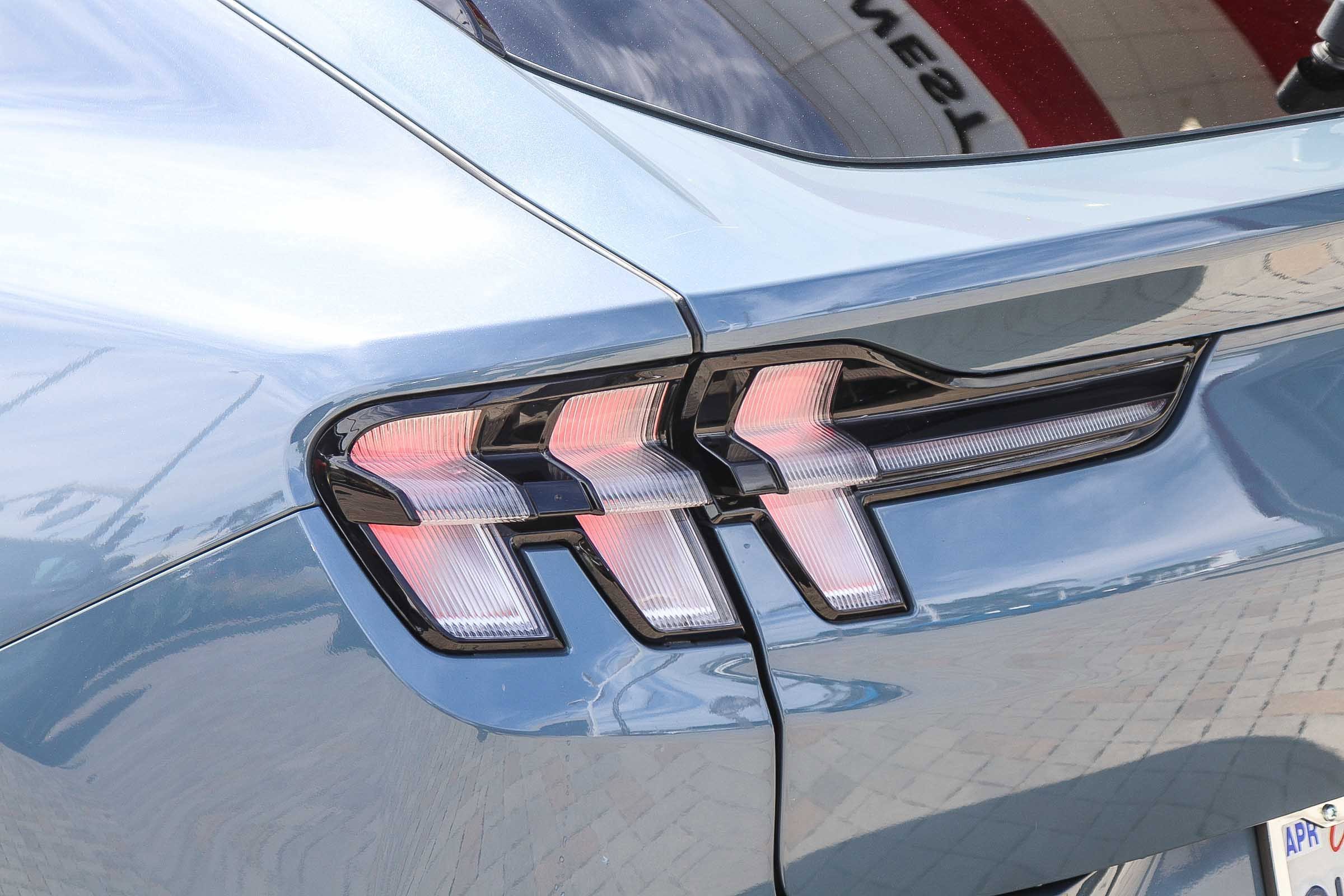 Used 2023 Ford Mustang Mach-E Select image 12