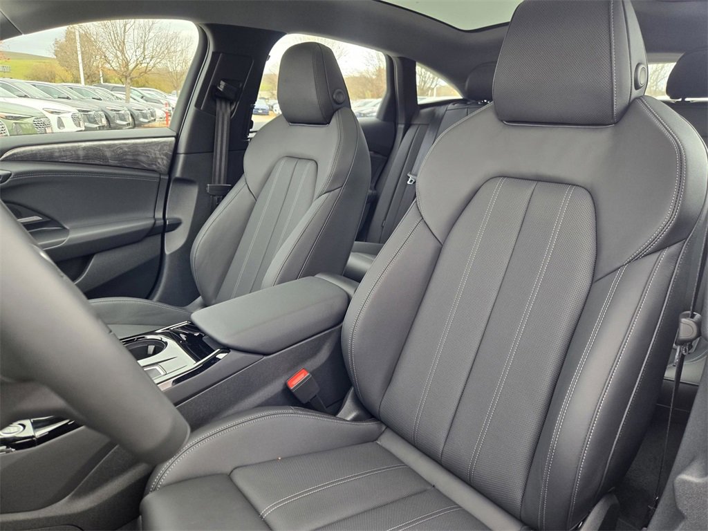 New 2025 Audi A6 e-tron Premium Plus image 19
