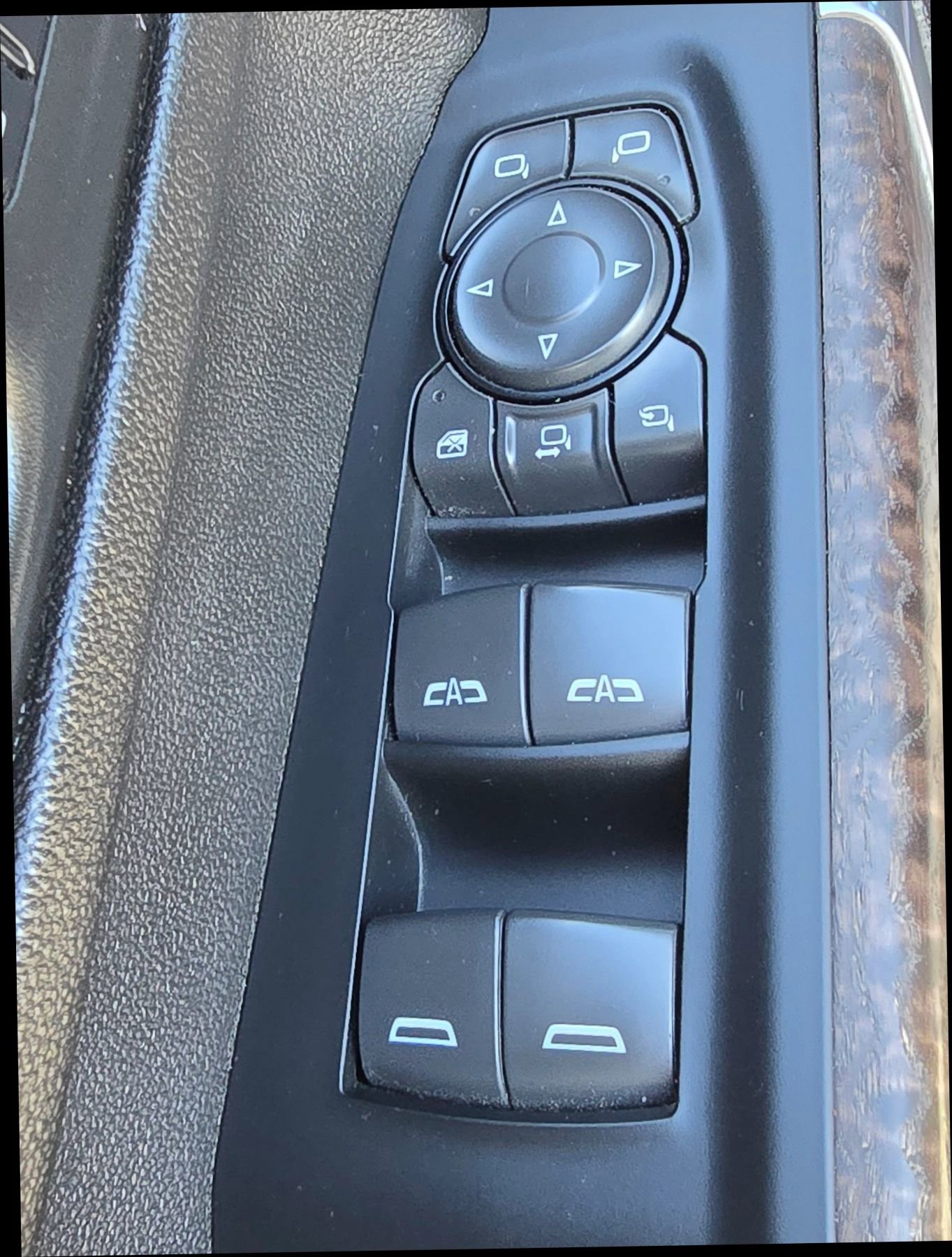 Used 2023 GMC Sierra 2500 Denali w/ Denali Ultimate Package image 19