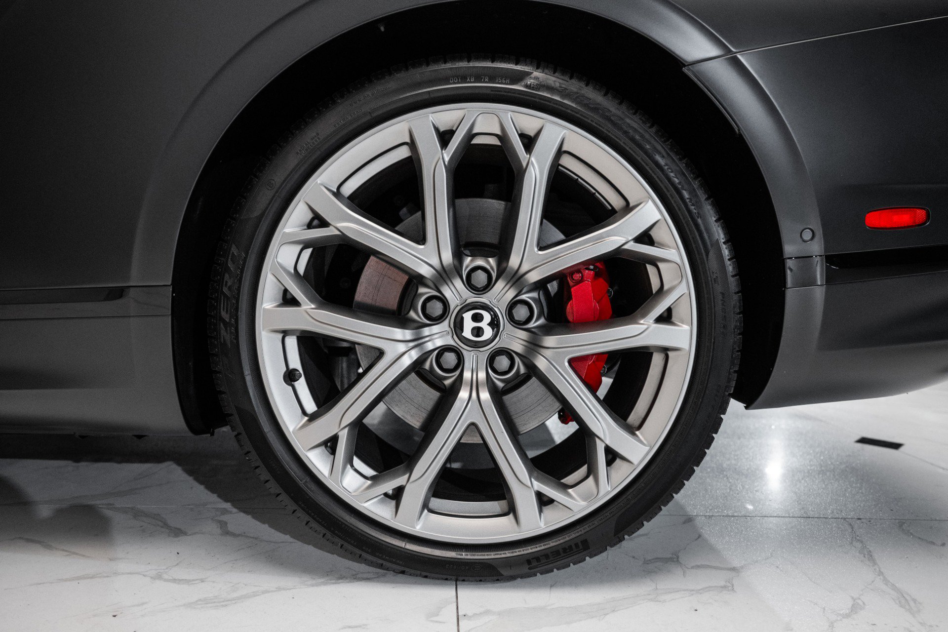 Used 2023 Bentley Continental GT V8 image 16