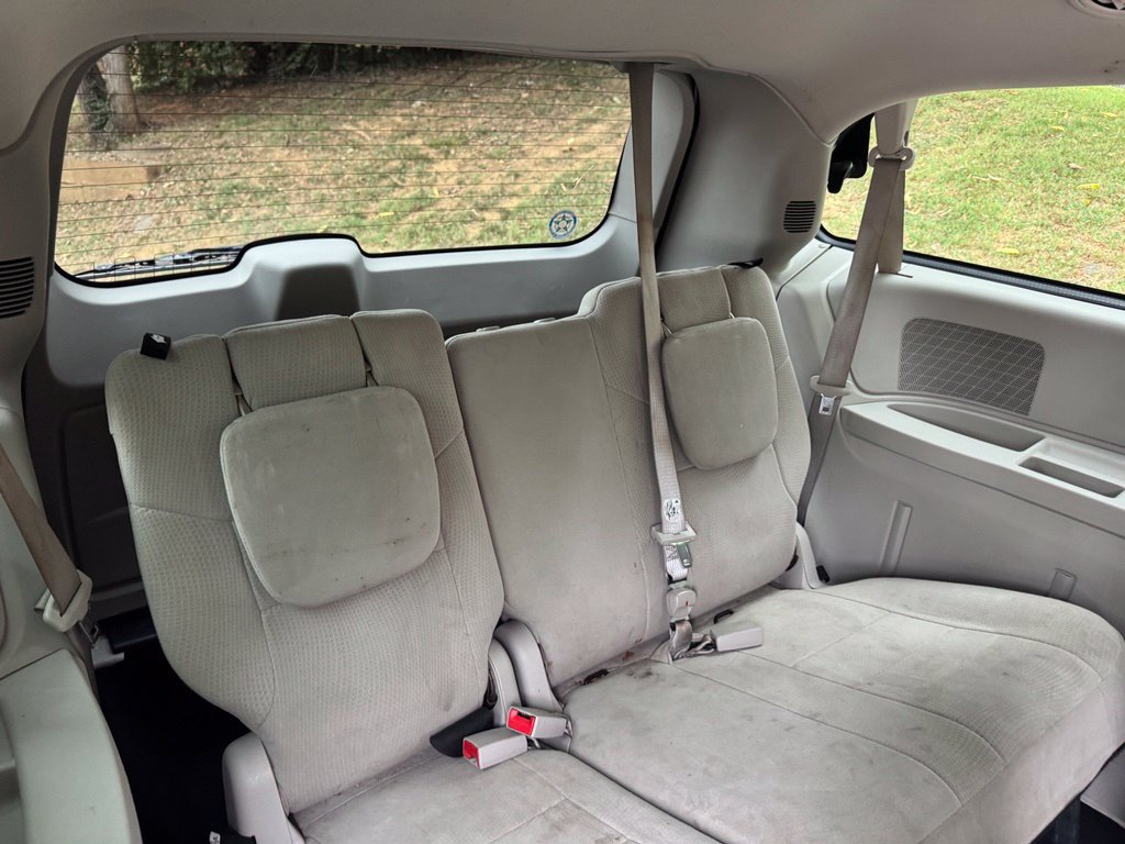 Used 2012 Dodge Grand Caravan SE FWD image 15