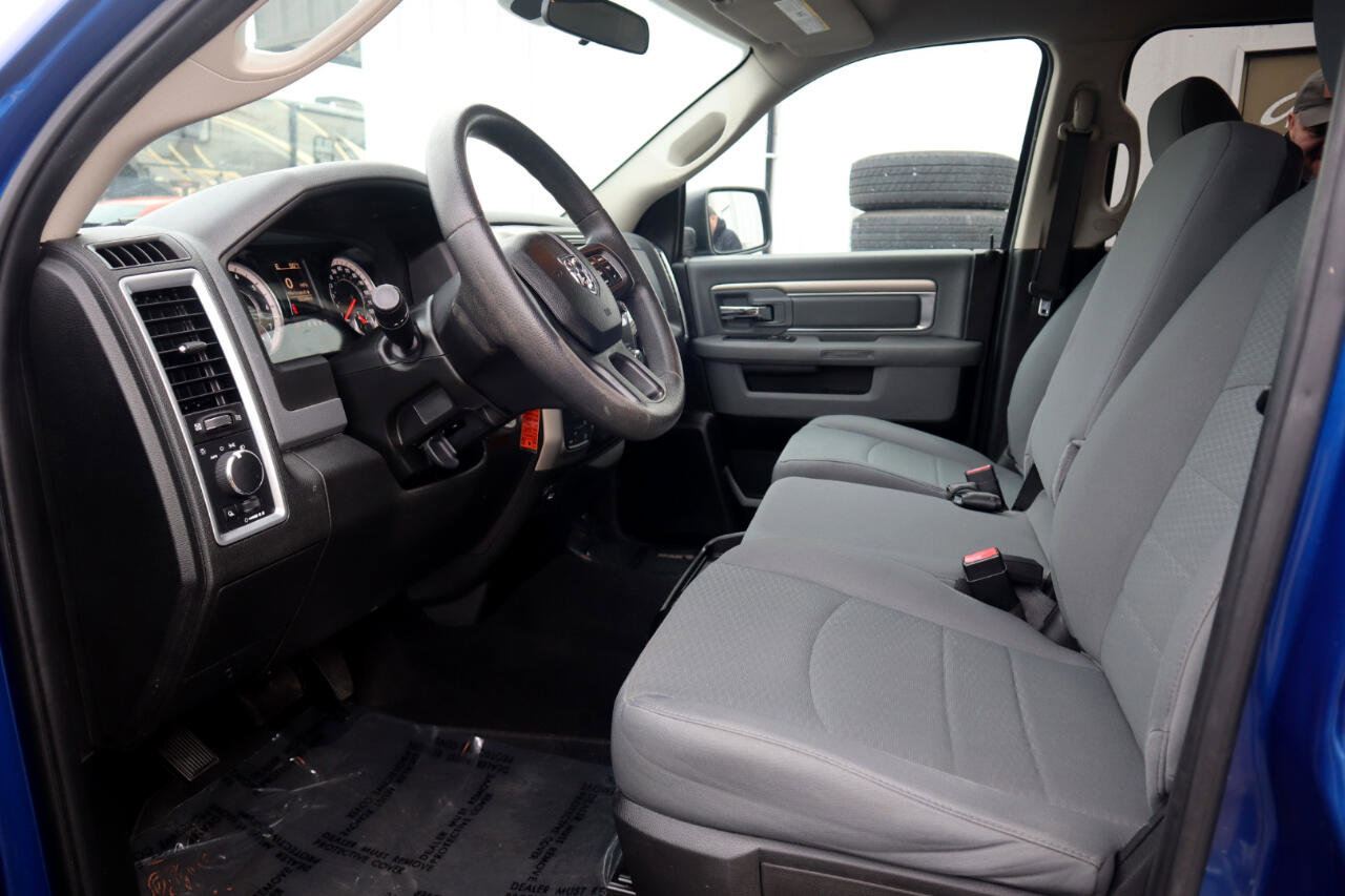 Used 2019 RAM 1500 Classic SLT image 47