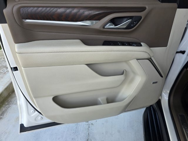 Used 2021 GMC Yukon XL Denali w/ LPO, Illumination Package RWD image 51