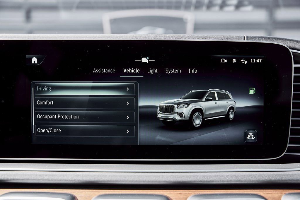 Used 2025 Mercedes-Benz Maybach GLS 600 4MATIC image 86